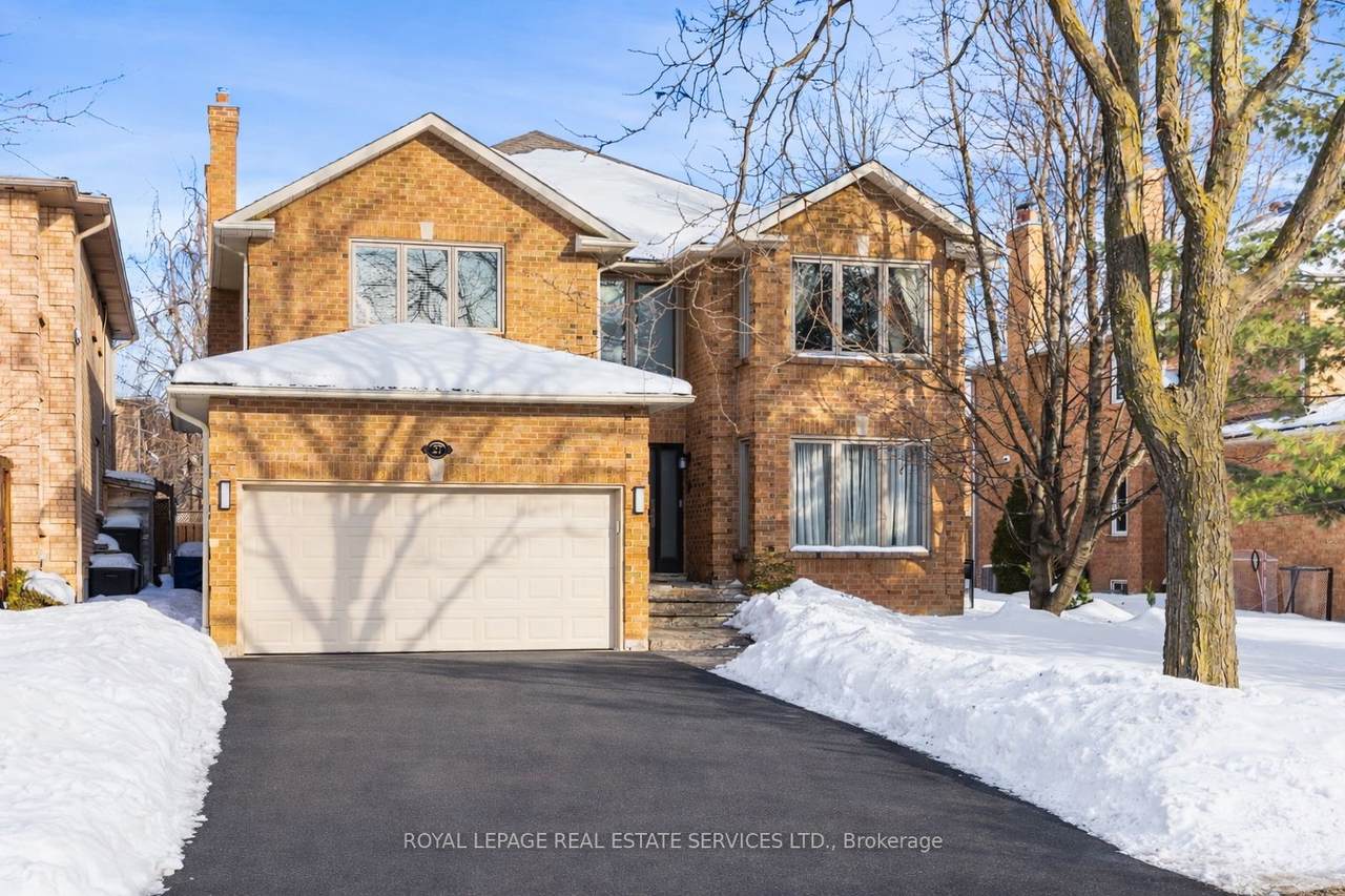 27 Savoy Crescent - Photo 1