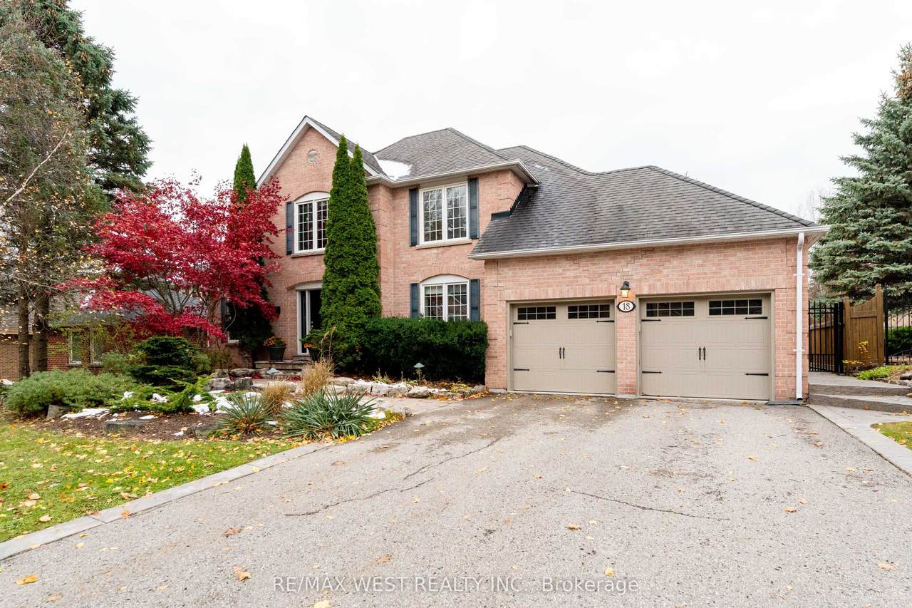18 Harrowsmith Place - Photo 1