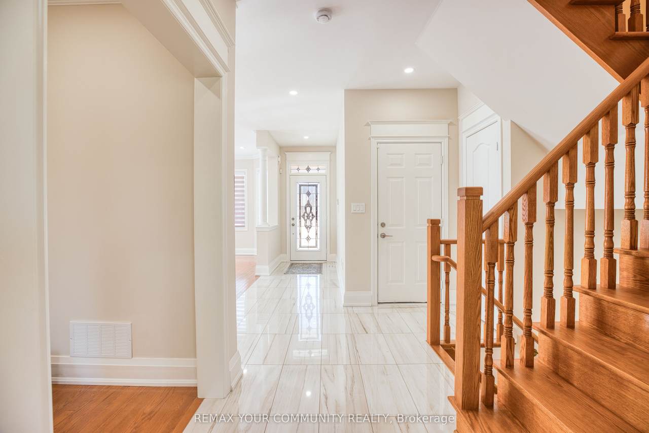 https://bt-photos.global.ssl.fastly.net/toronto/1280_boomver_1_N12950246-1.jpg