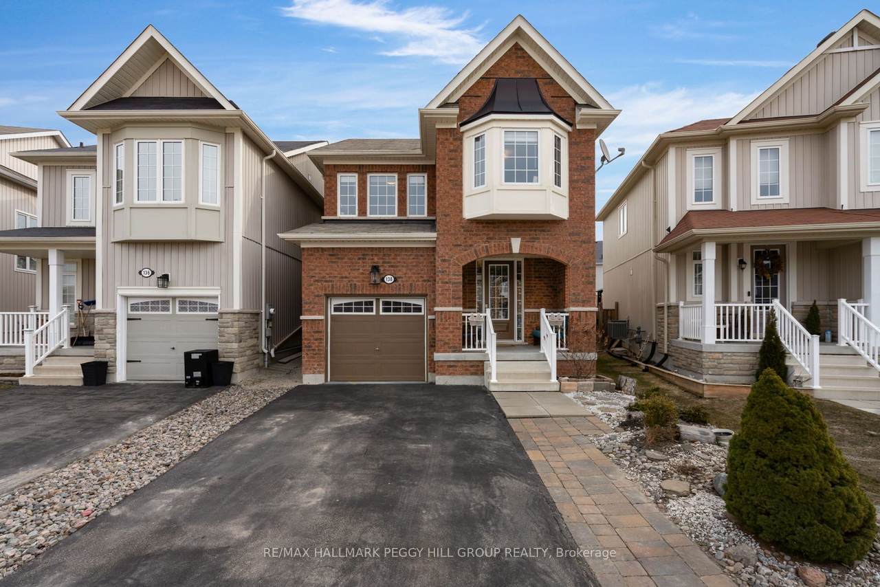 138 Mount Crescent - Photo 1