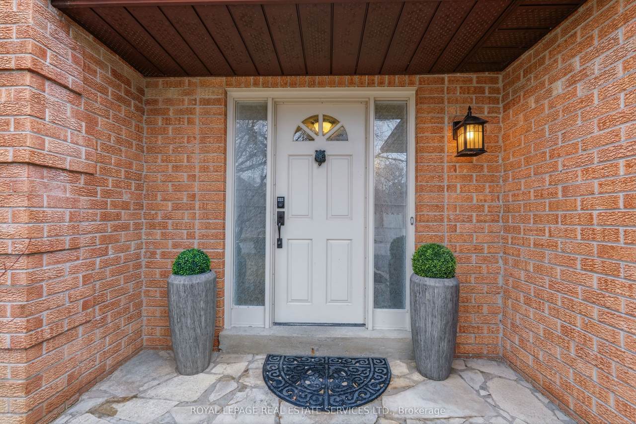 https://bt-photos.global.ssl.fastly.net/toronto/1280_boomver_1_N12953460-1.jpg