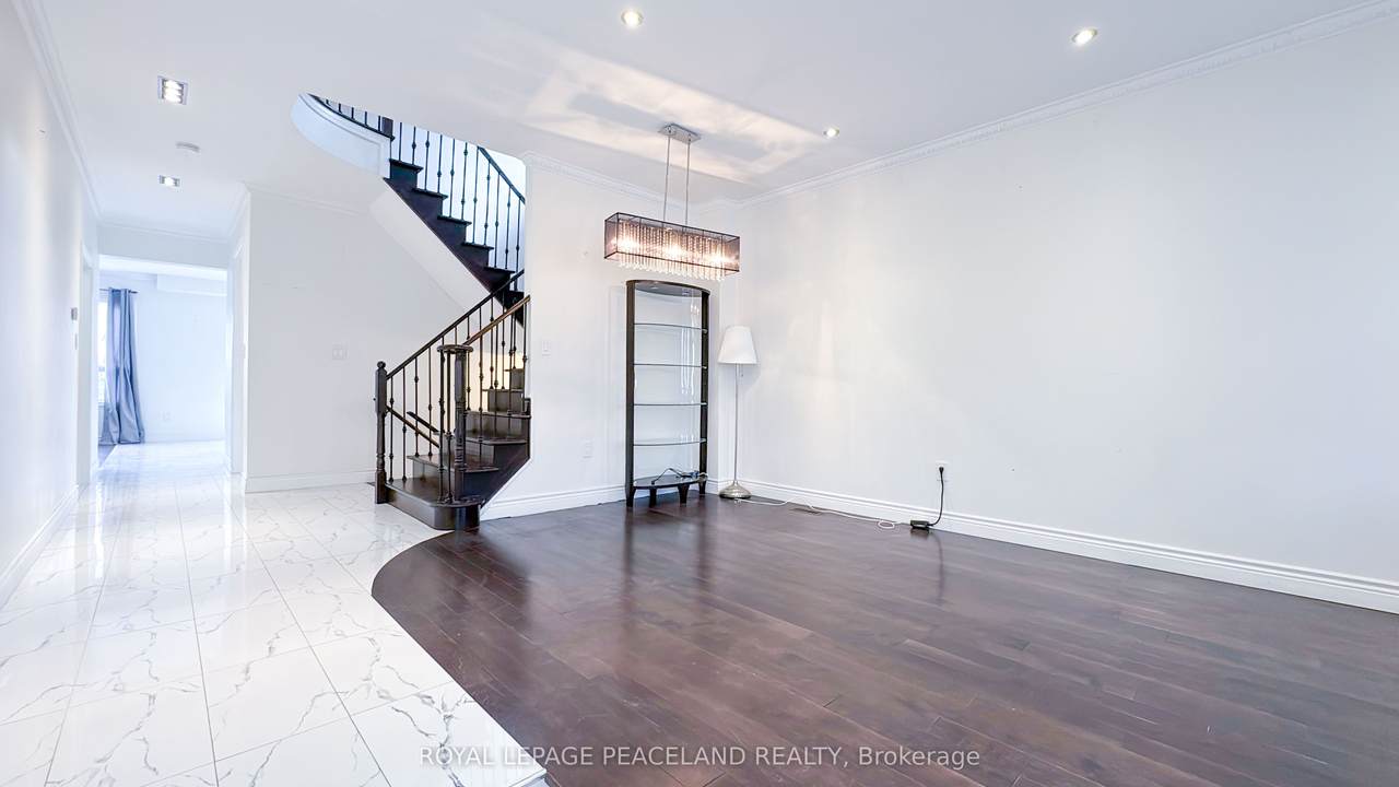 https://bt-photos.global.ssl.fastly.net/toronto/1280_boomver_1_N13006066-1.jpg