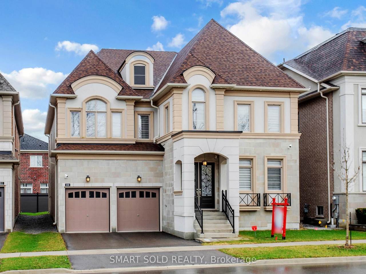 209 Hillsview Drive - Photo 1