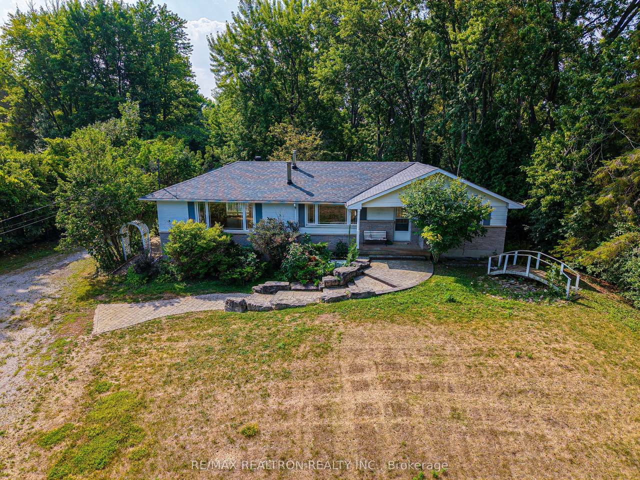 1181 Ravenshoe Road - Photo 1