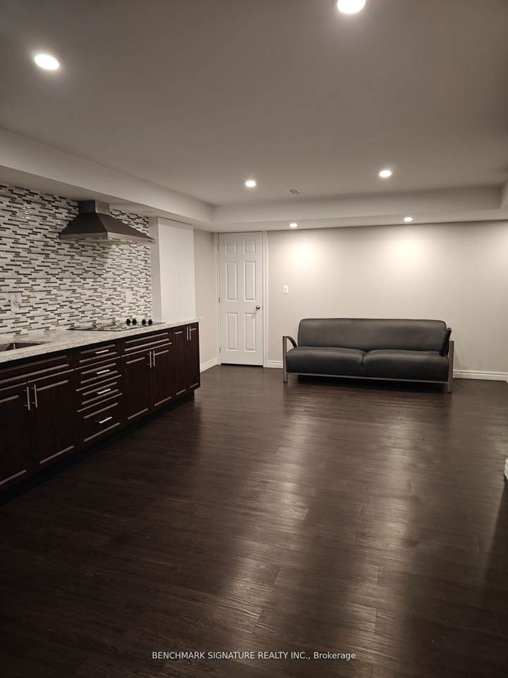 https://bt-photos.global.ssl.fastly.net/toronto/1280_boomver_1_N13079214-1.jpg