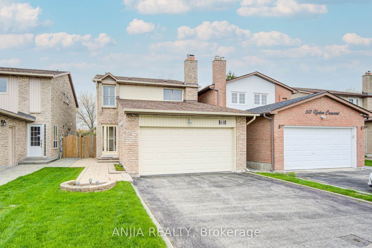 48 Upton Crescent - Photo 1
