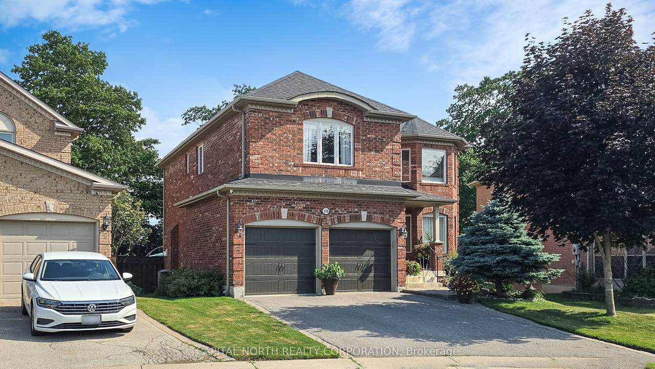 120 Bothwell Crescent - Photo 1