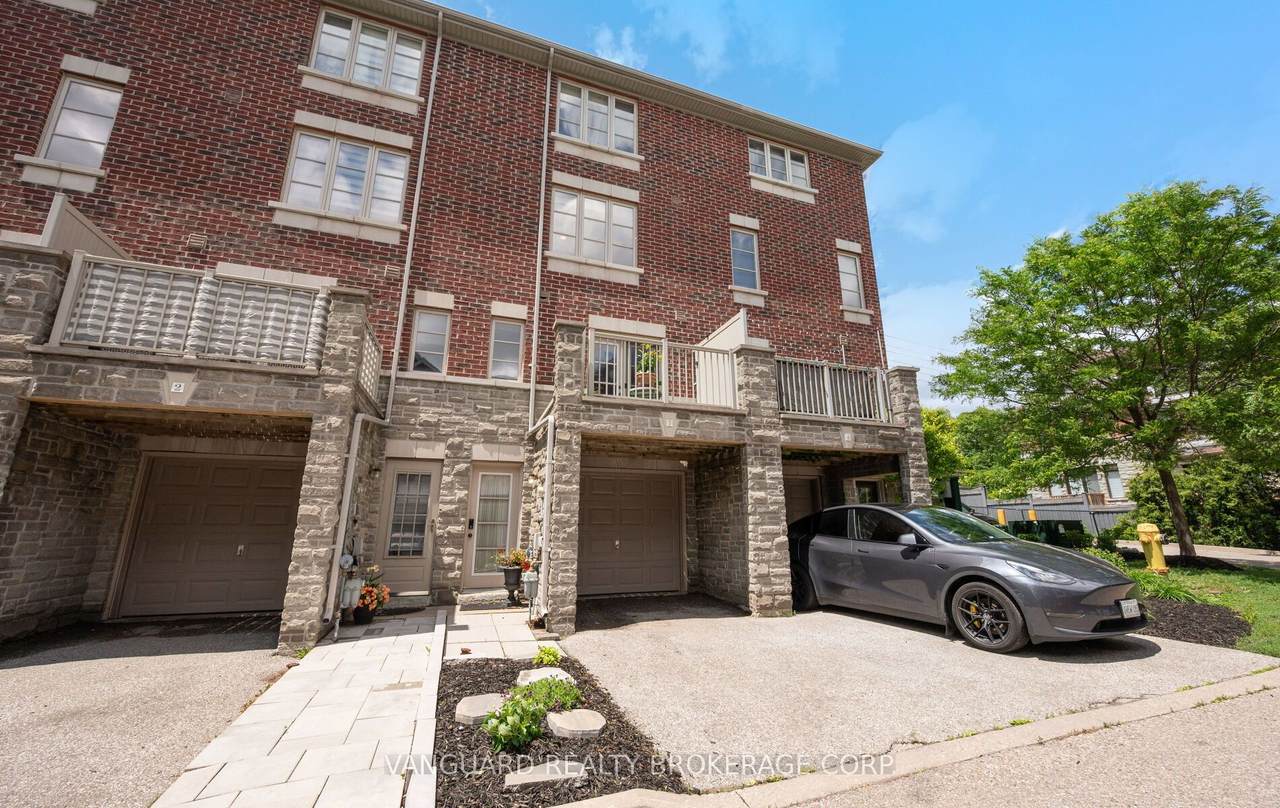 https://bt-photos.global.ssl.fastly.net/toronto/1280_boomver_1_N13466862-1.jpg