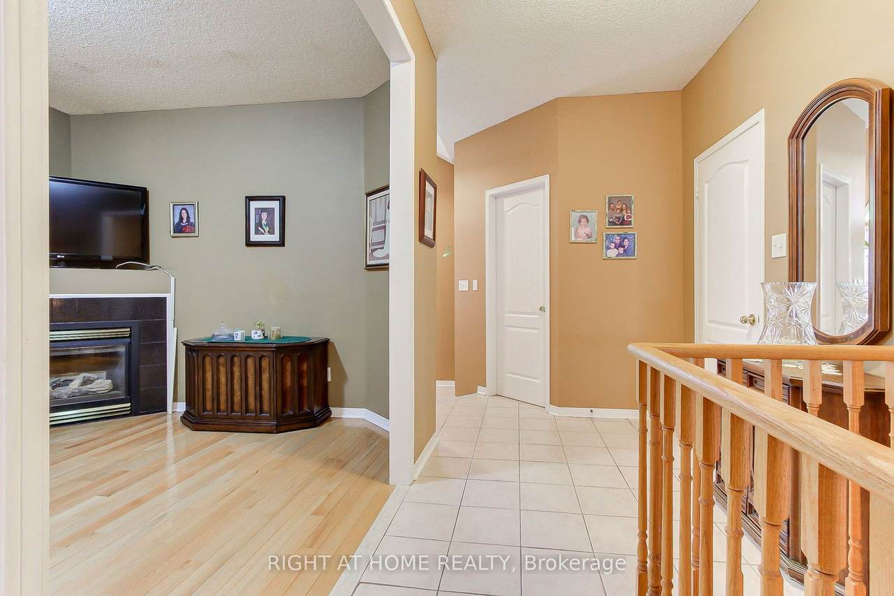 https://bt-photos.global.ssl.fastly.net/toronto/1280_boomver_1_N13470632-1.jpg