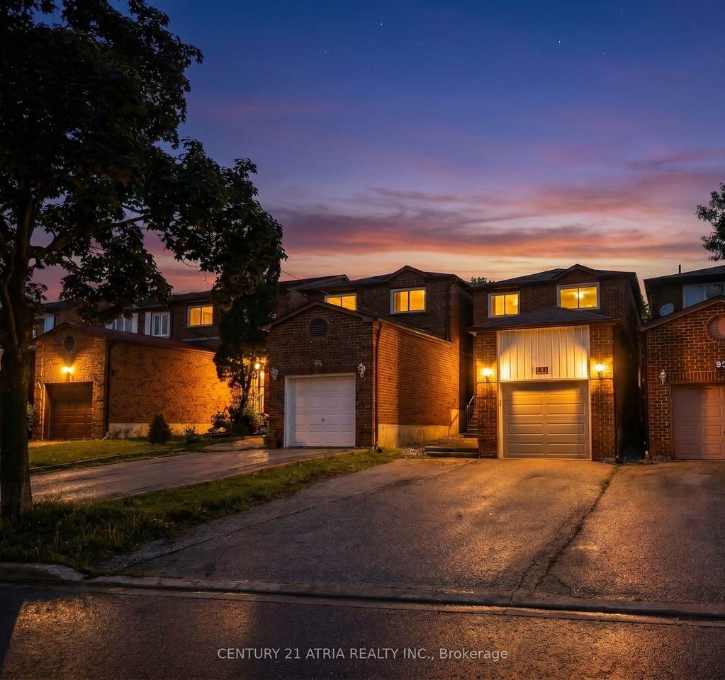 92 Rejane Crescent - Photo 1