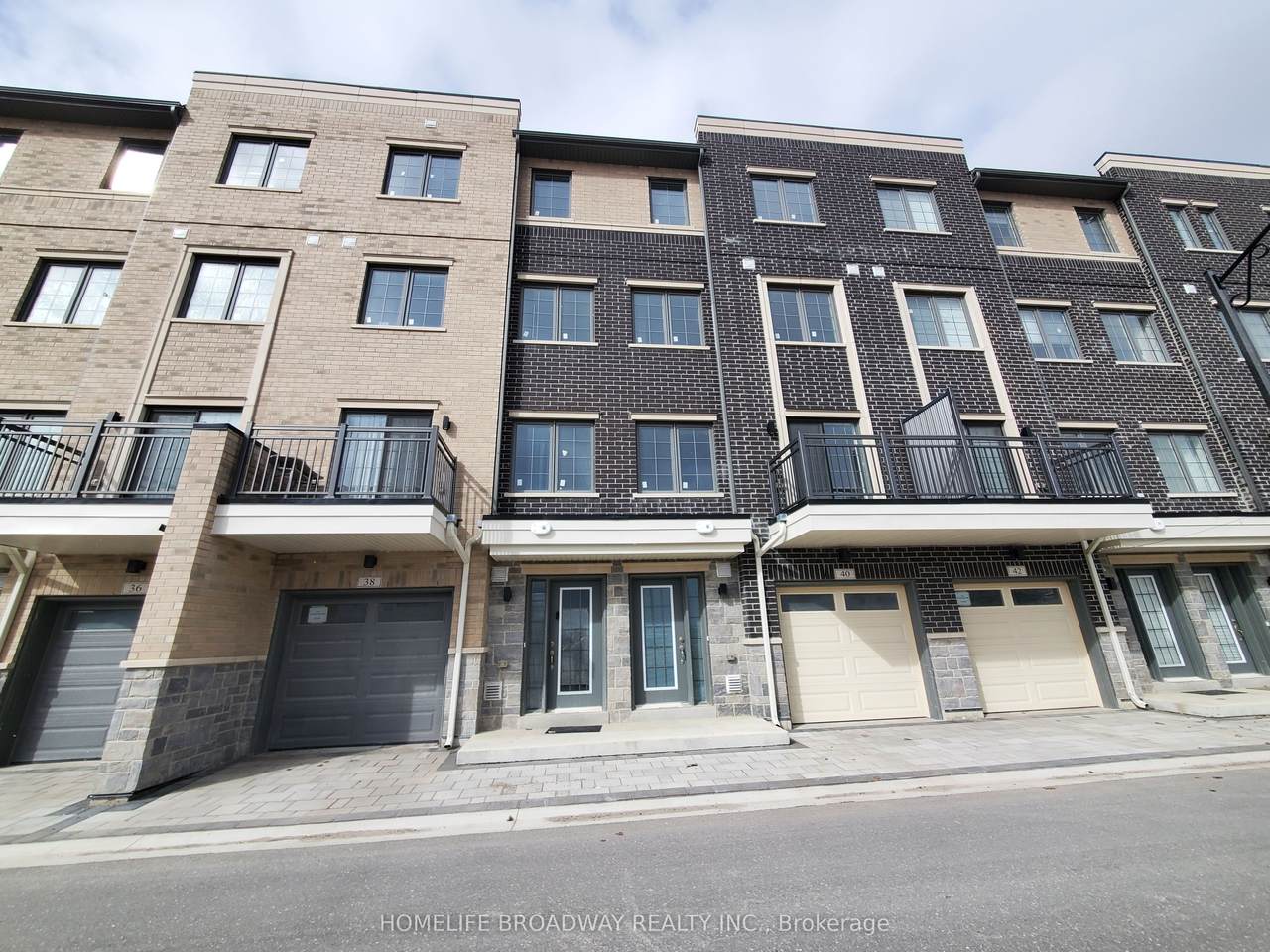 40 Clippers Crescent - Photo 1