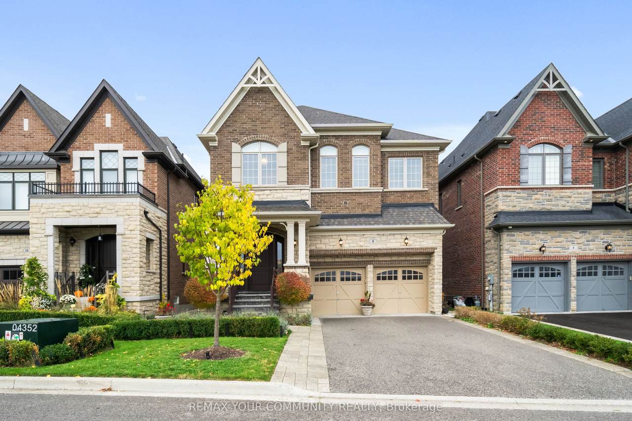 8 King Boulevard - Photo 1