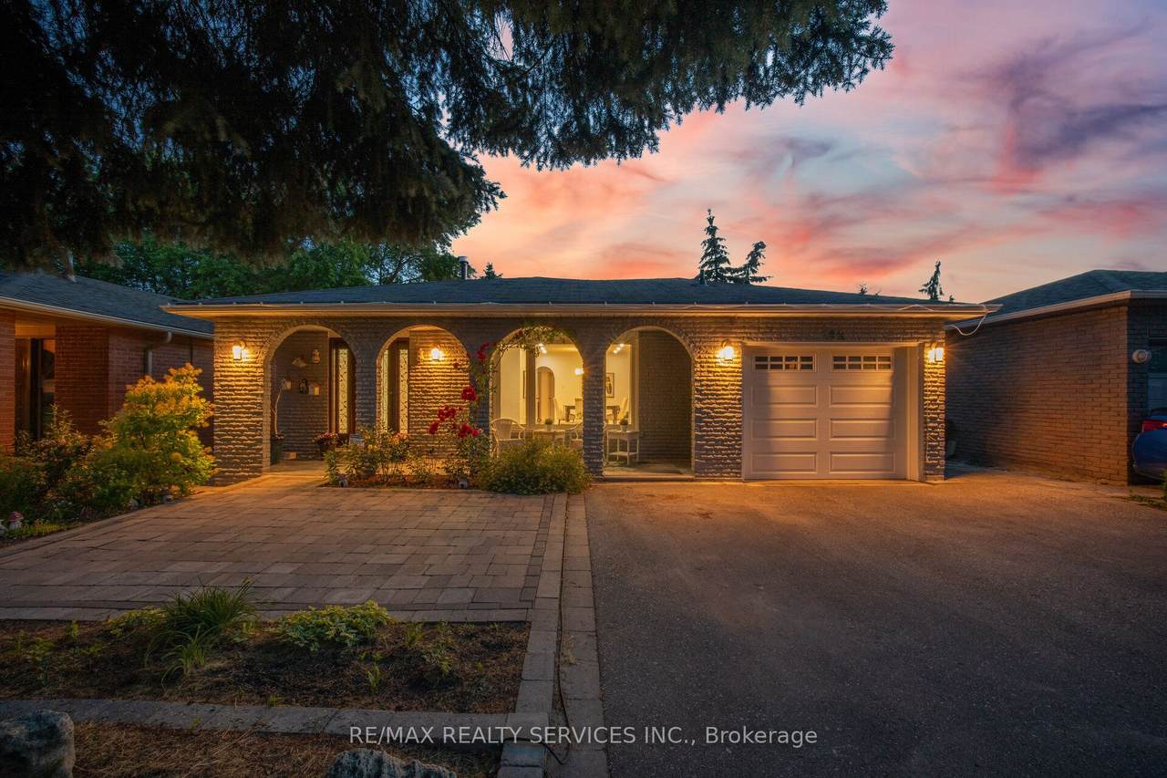133 Romfield Circuit - Photo 1