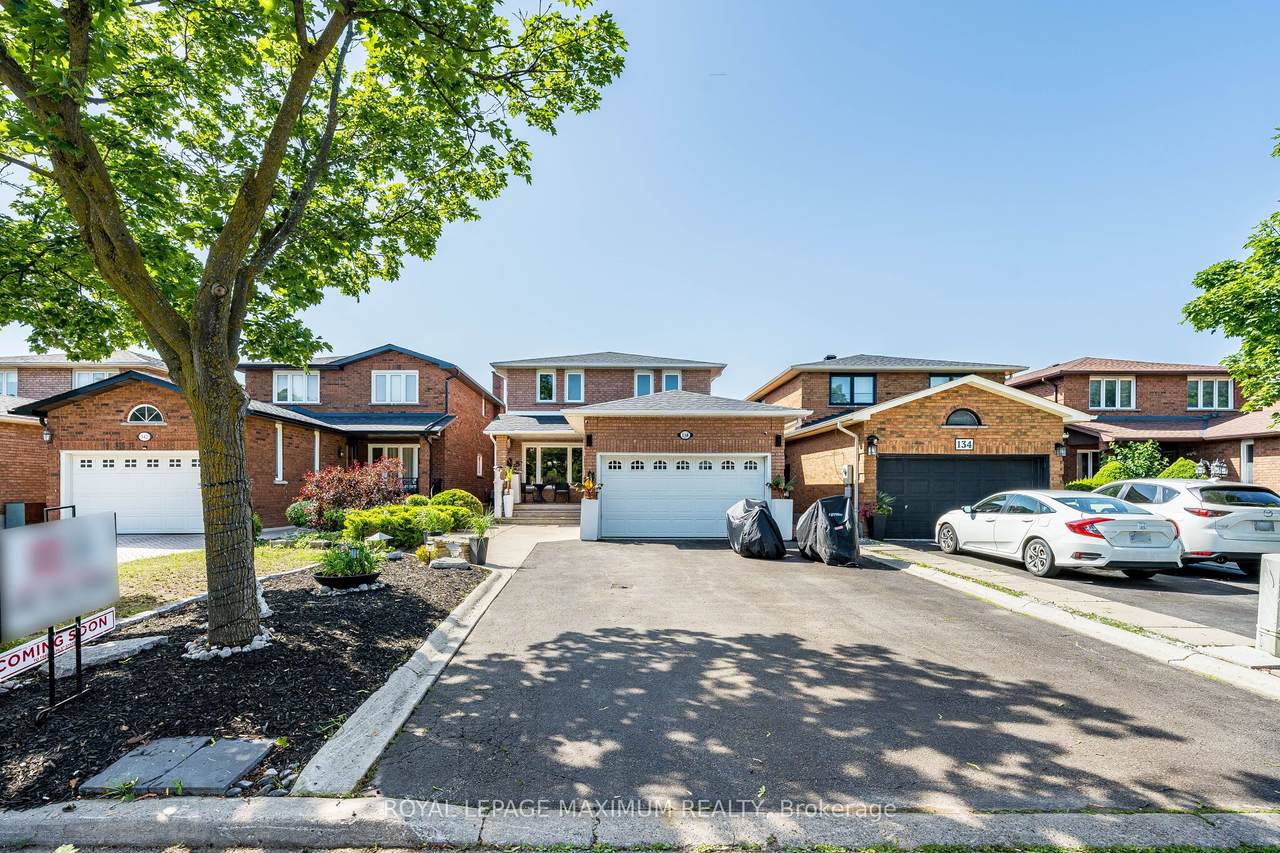 138 Jackman Crescent - Photo 1