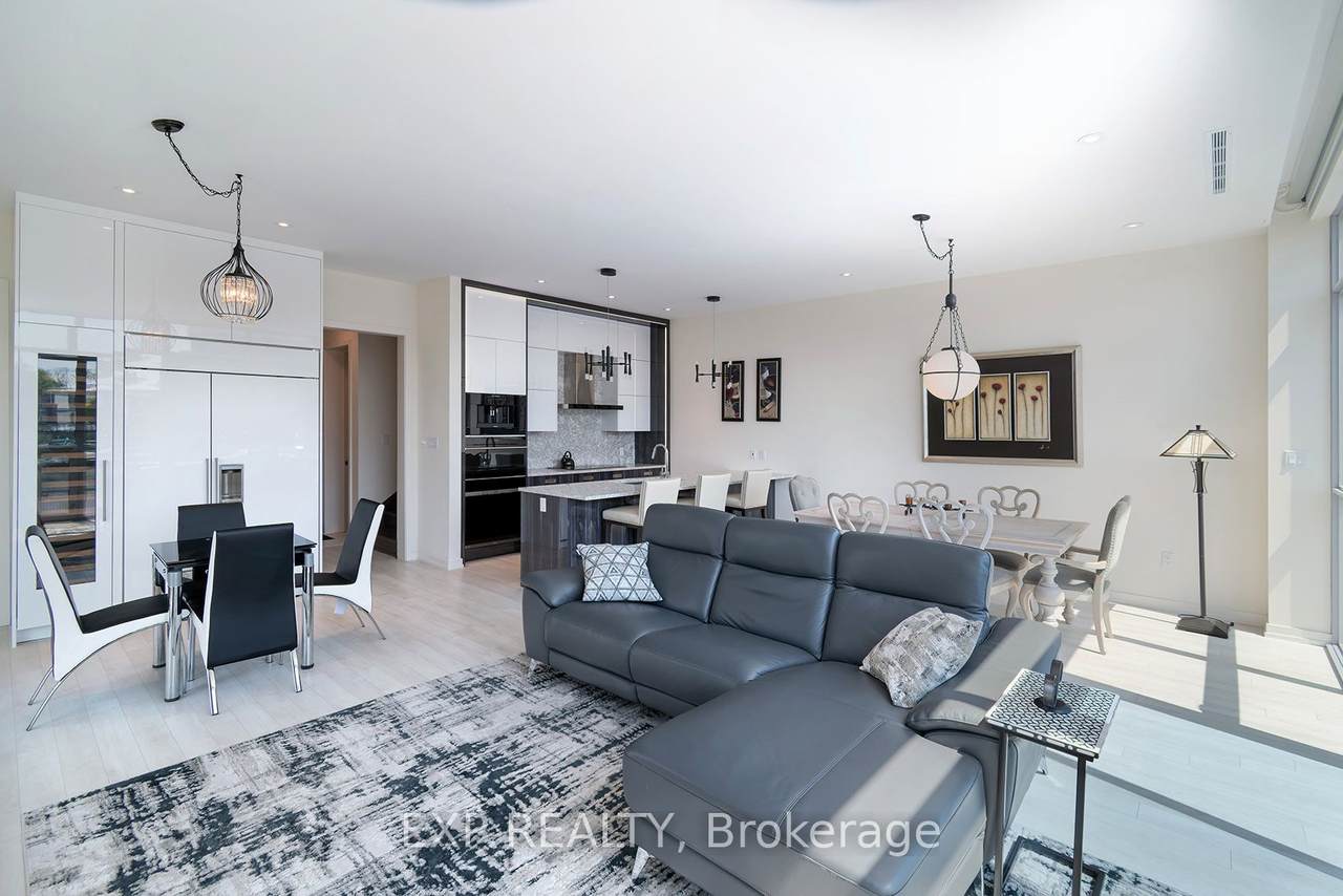 https://bt-photos.global.ssl.fastly.net/toronto/1280_boomver_1_N13521406-1.jpg