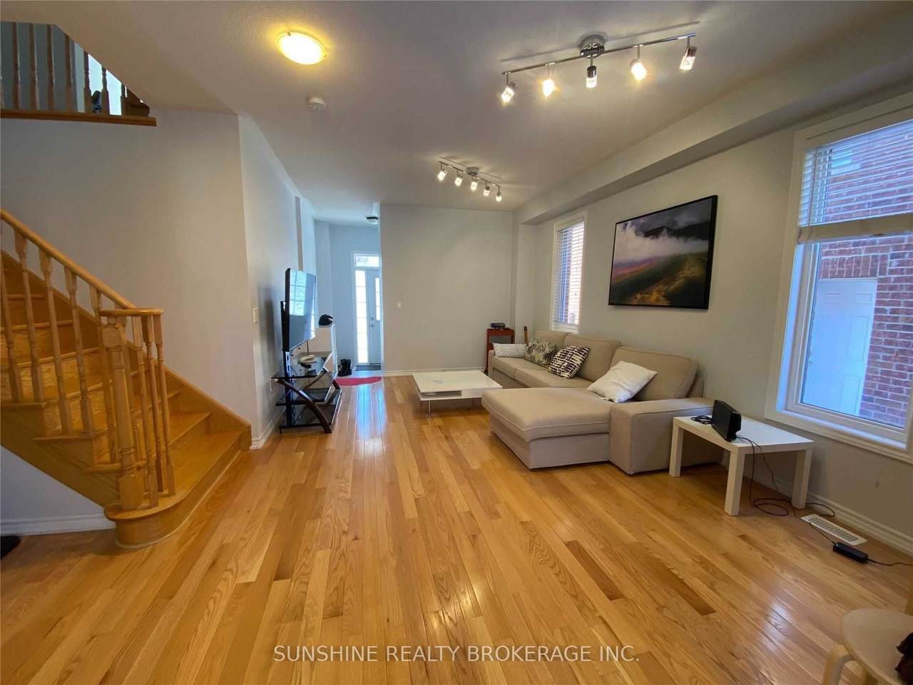 https://bt-photos.global.ssl.fastly.net/toronto/1280_boomver_1_N13601794-1.jpg