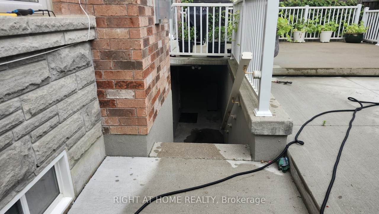 https://bt-photos.global.ssl.fastly.net/toronto/1280_boomver_1_N13606048-1.jpg