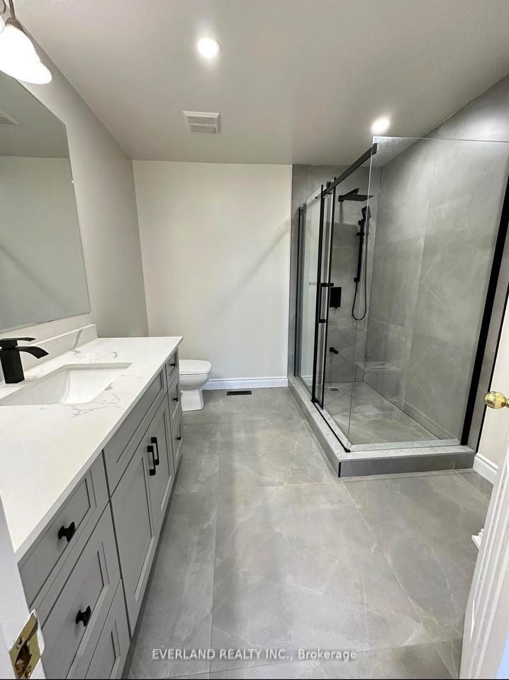 7 Bassett Avenue - Photo 1