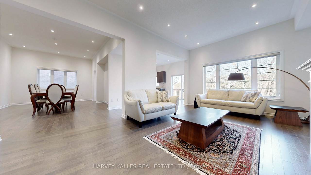 https://bt-photos.global.ssl.fastly.net/toronto/1280_boomver_1_N13611834-1.jpg