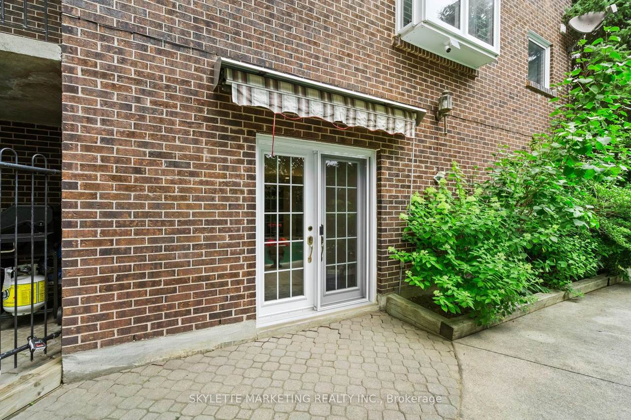 17 Sabrina Court - Photo 1