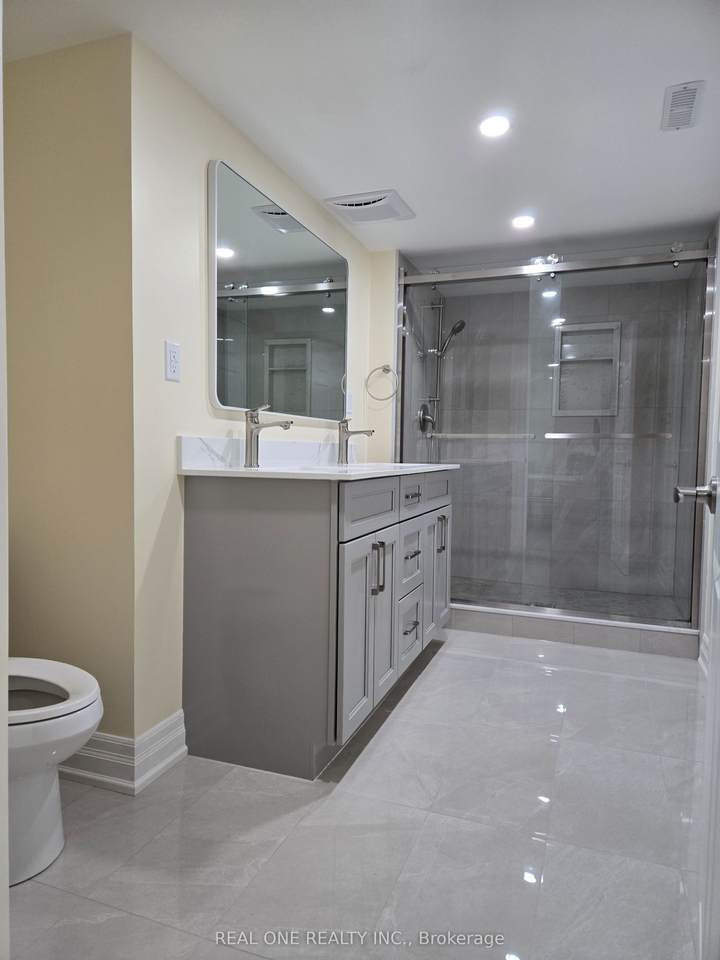 https://bt-photos.global.ssl.fastly.net/toronto/1280_boomver_1_N13619414-1.jpg