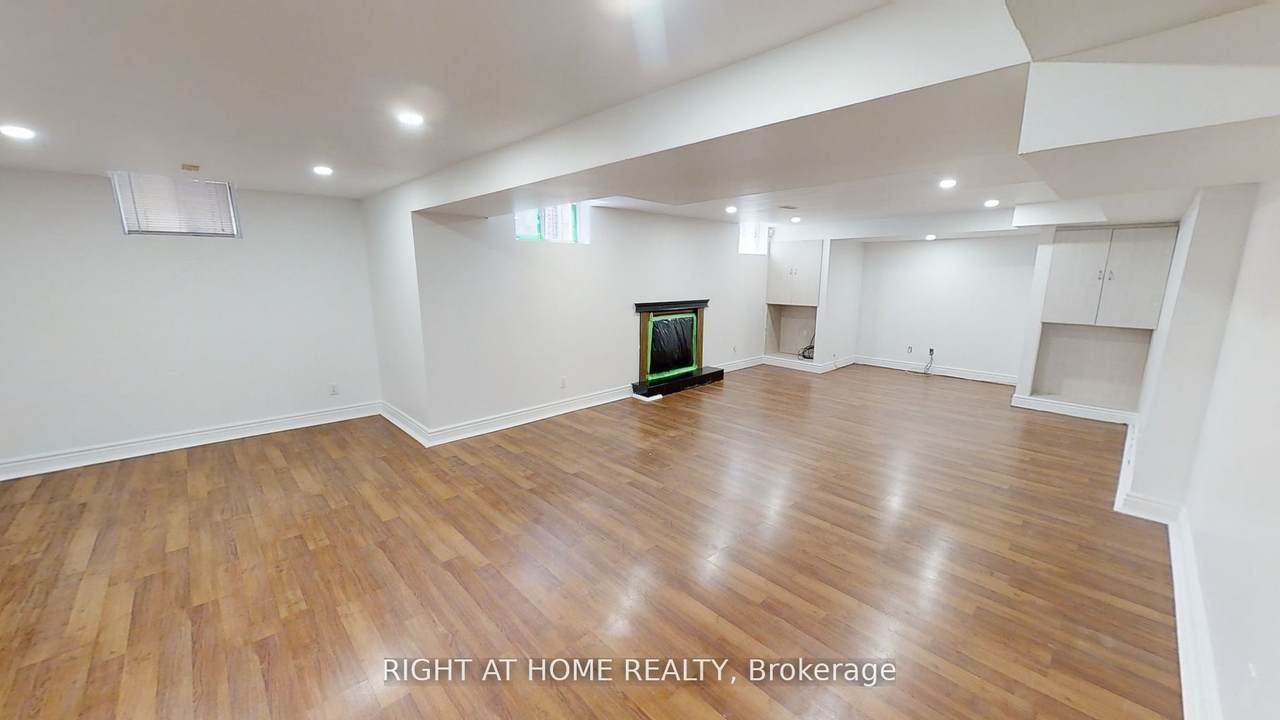 (Lower) 31 Northgate Crescent - Photo 1