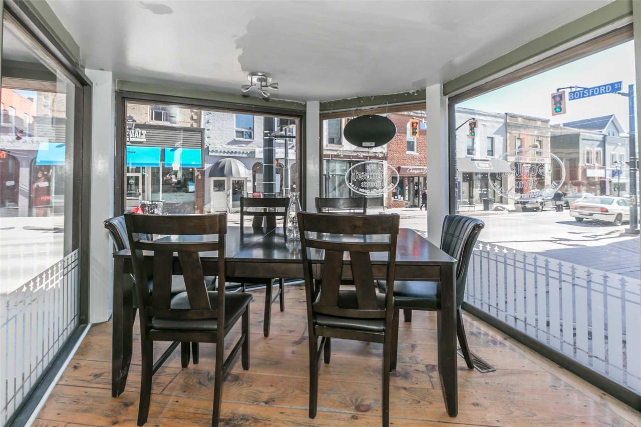 200 Main St - Photo 1