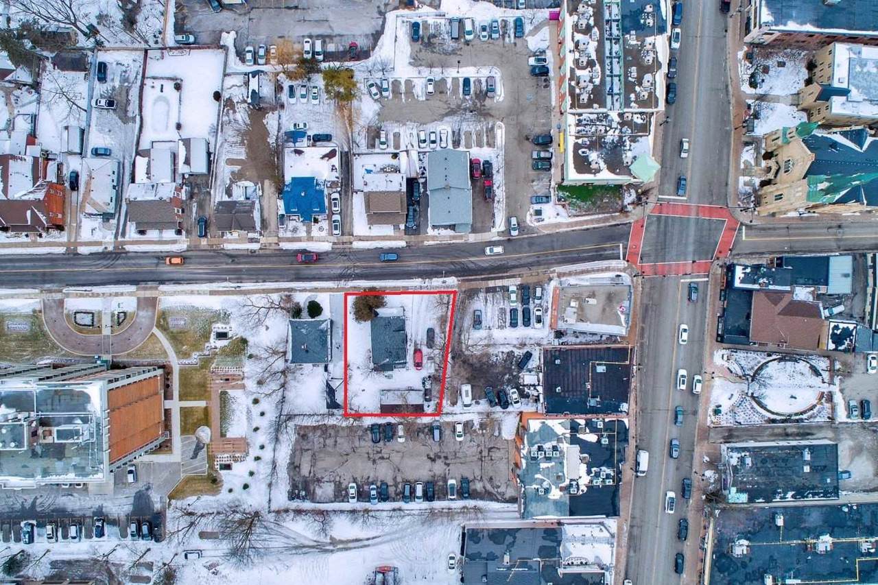 16 Centre St - Photo 1