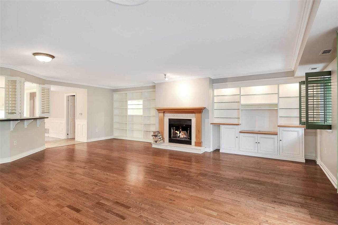85 Wellington St - Photo 1