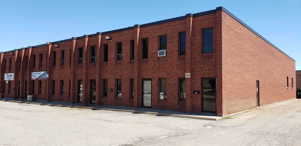 228 Drumlin Circ - Photo 1