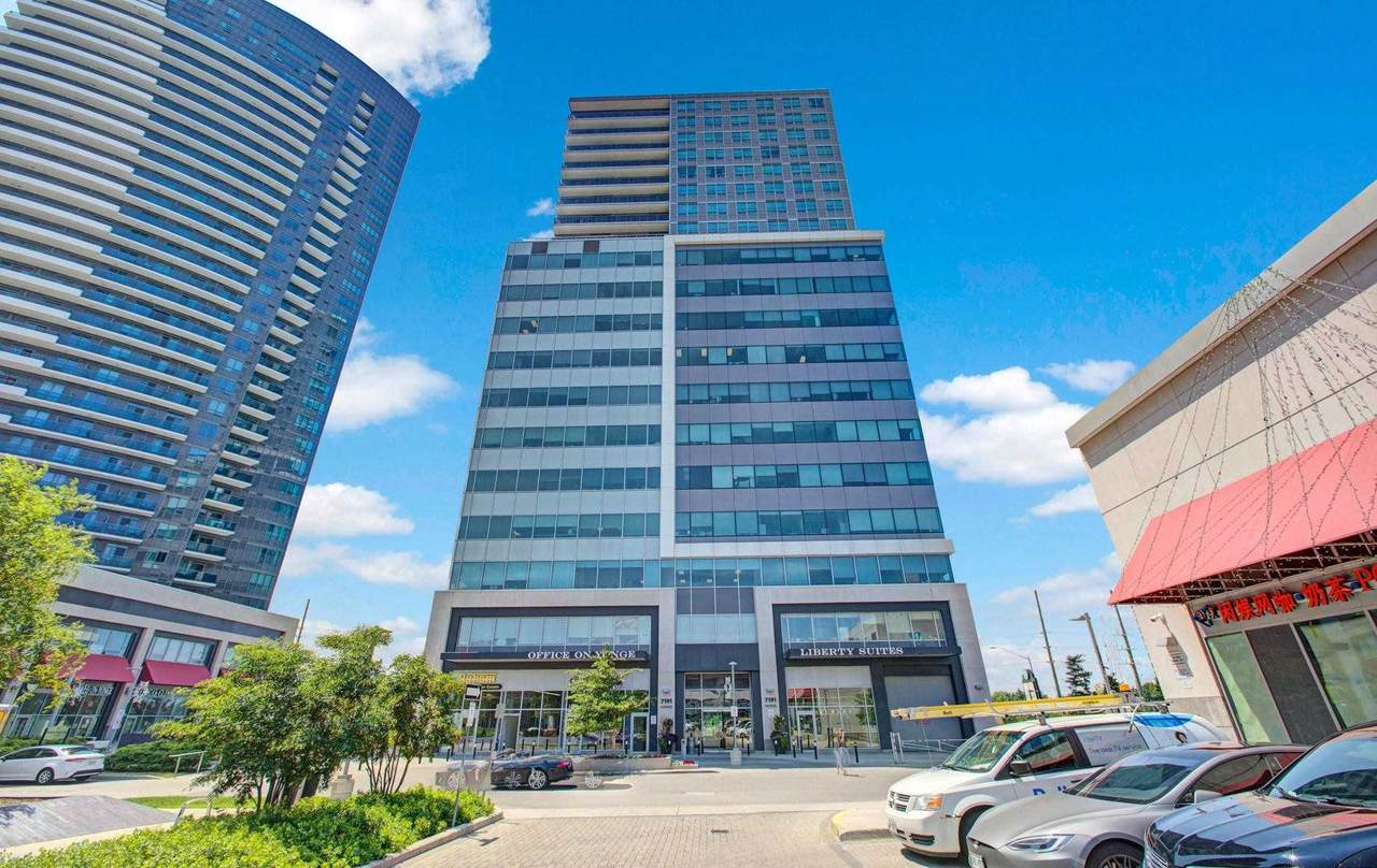 7191 Yonge St - Photo 1