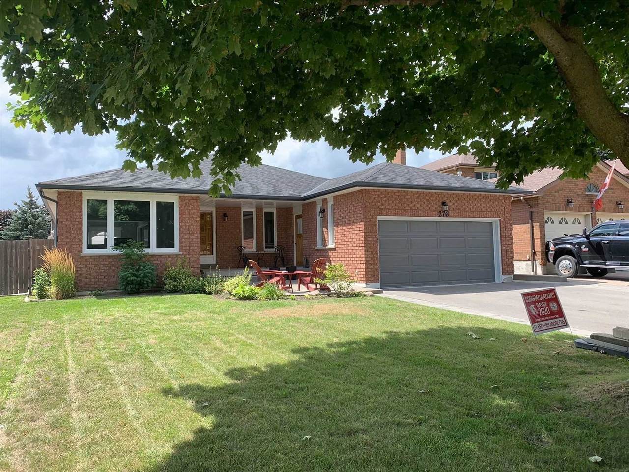 276 Geoffrey Cres - Photo 1