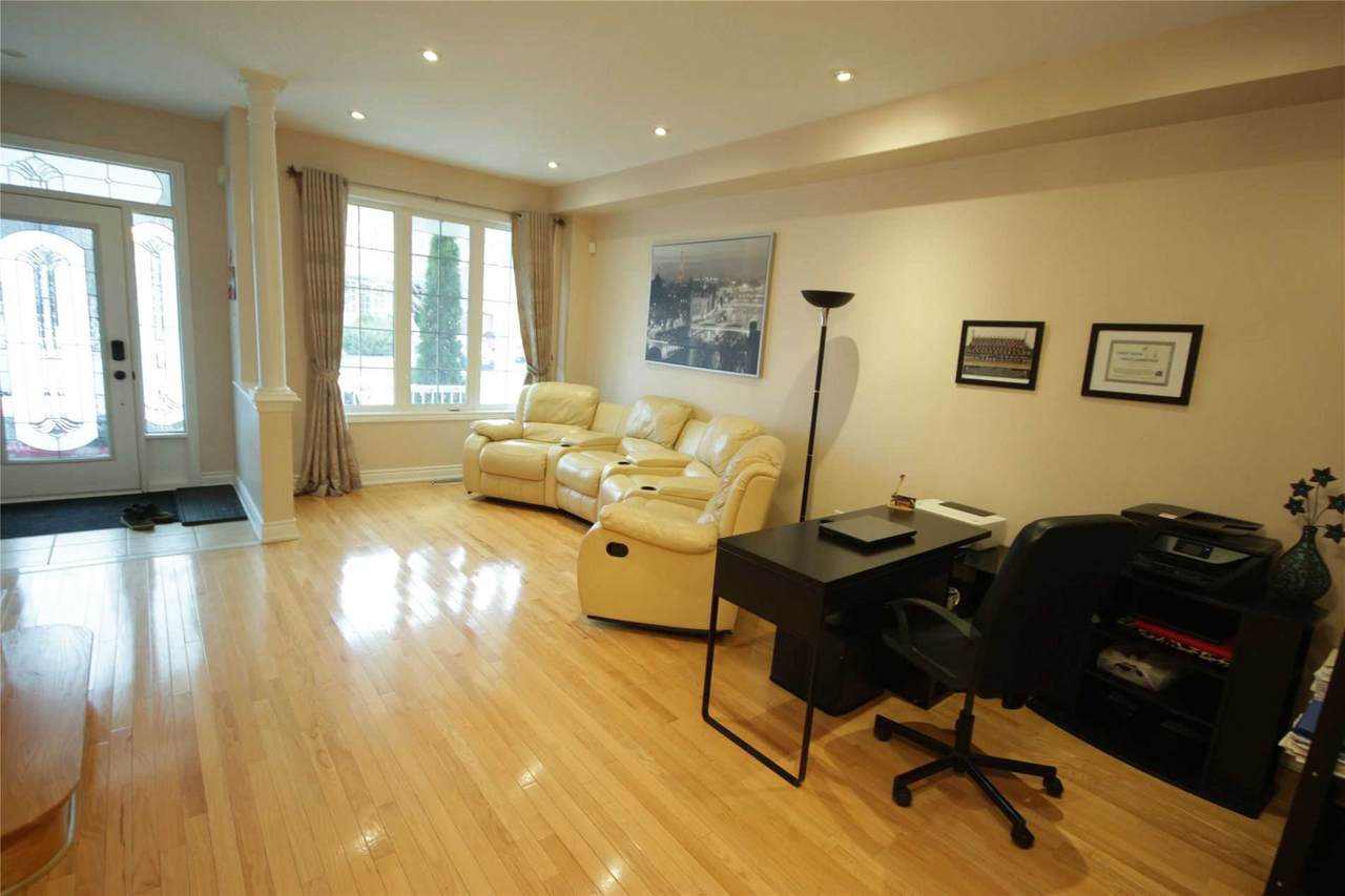 3 Haywood Dr - Photo 1