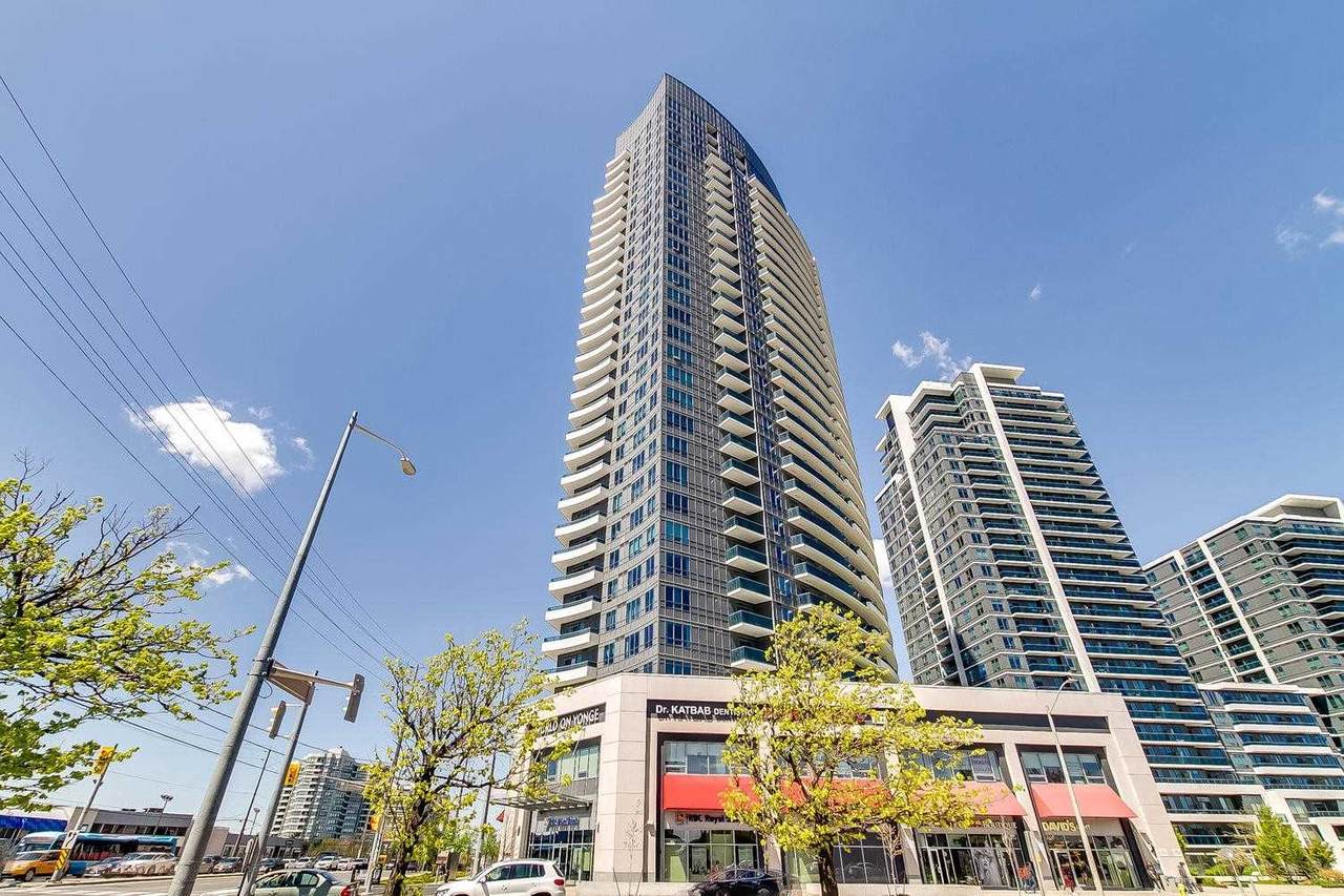 7163 Yonge St - Photo 1