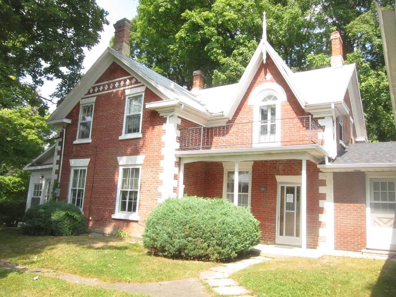 326 Main St - Photo 1