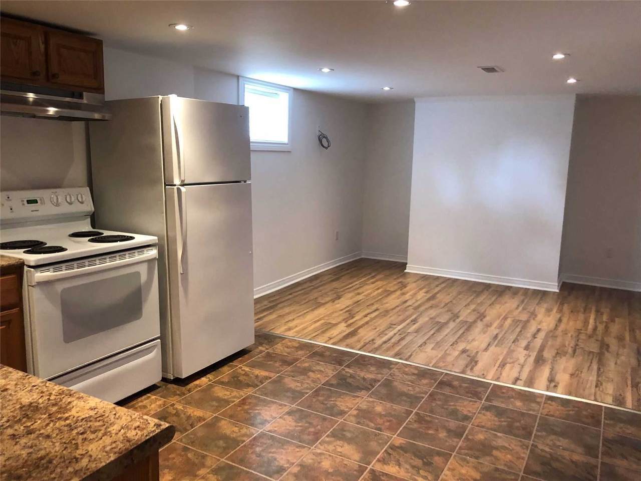 28 Townsend Ave - Photo 1
