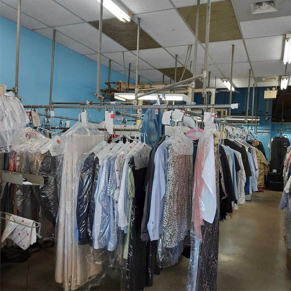 9625 Yonge St - Photo 1