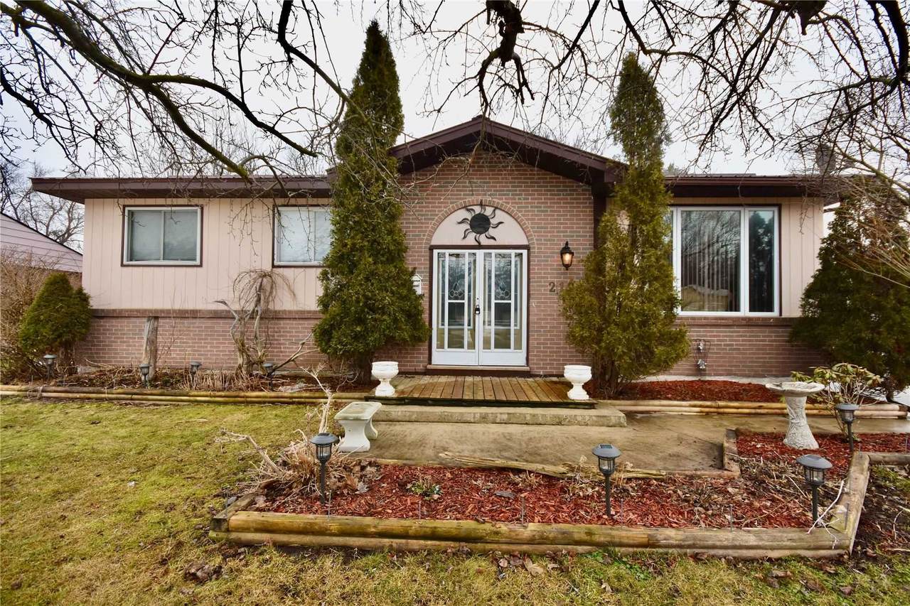 219 Lynn St - Photo 1