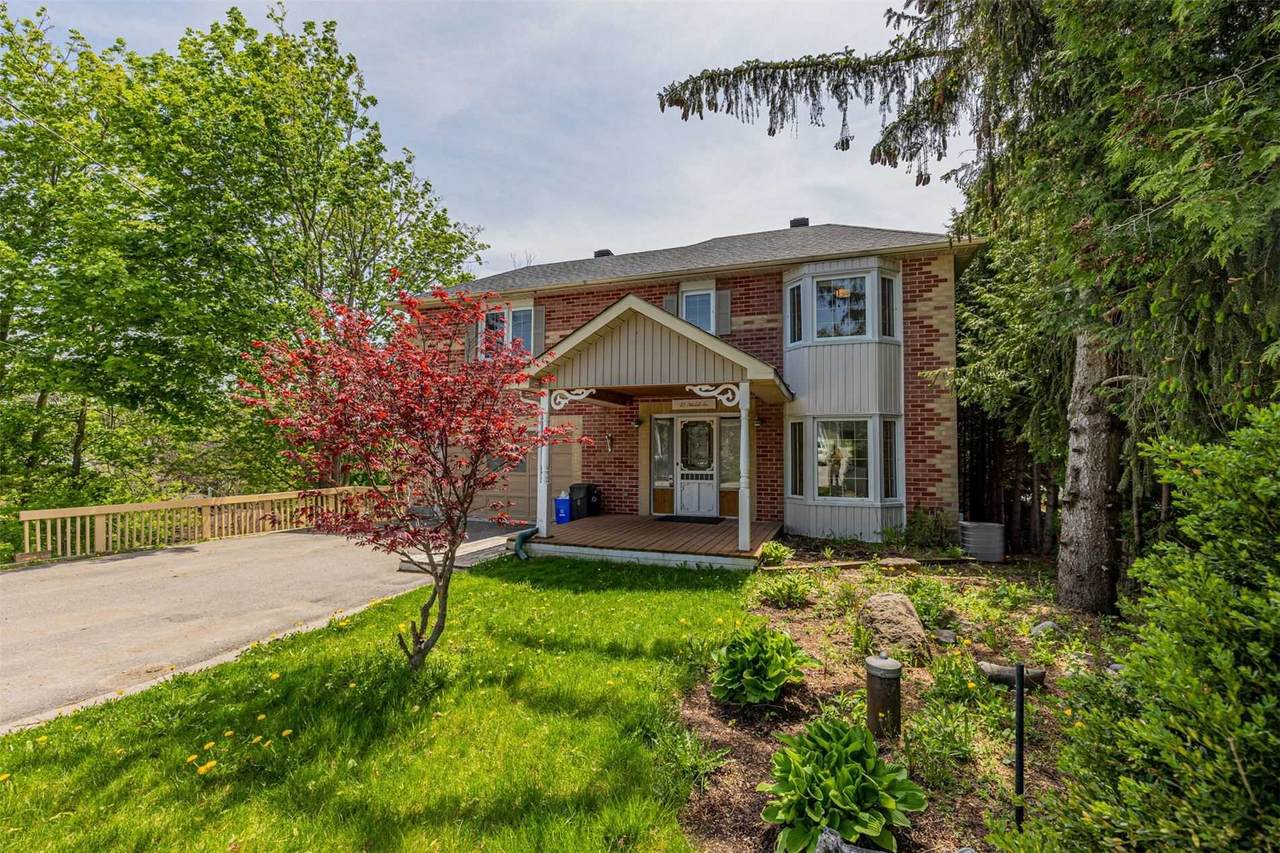 27 Mitchell Ave - Photo 1