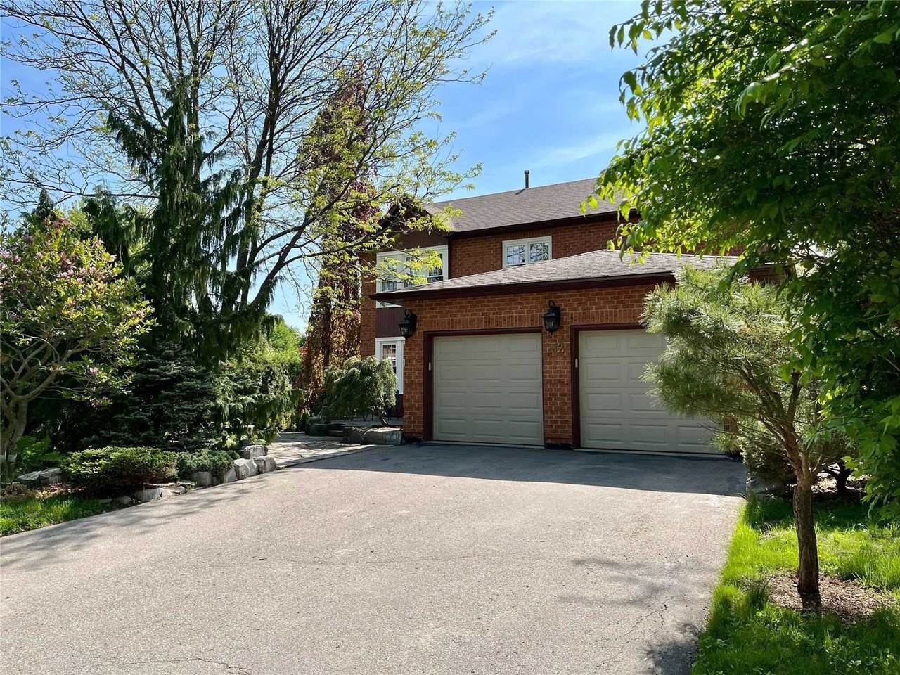 52 Simmons Cres - Photo 1