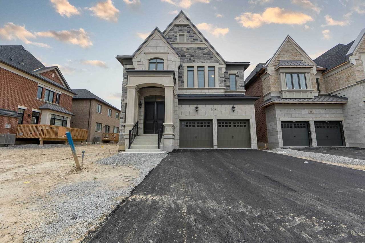 28 Deerhaven Cres - Photo 1