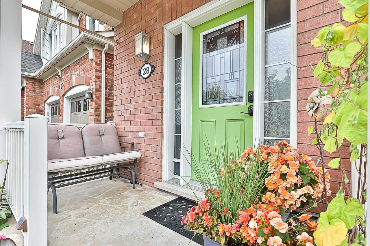 28 Fred Silvester Rd - Photo 1