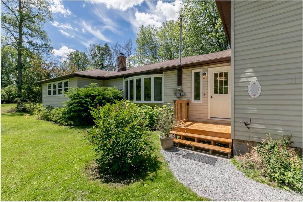 746 Sedore Ave - Photo 1