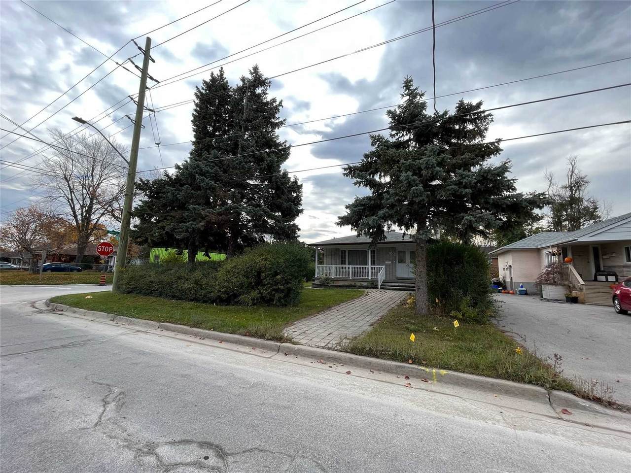 93 Clark Ave - Photo 1