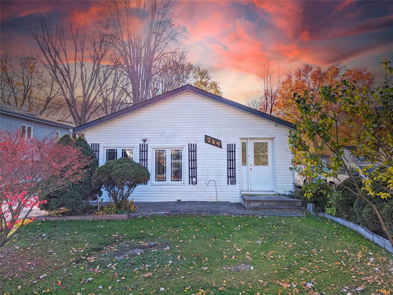 249 Royal Rd - Photo 1