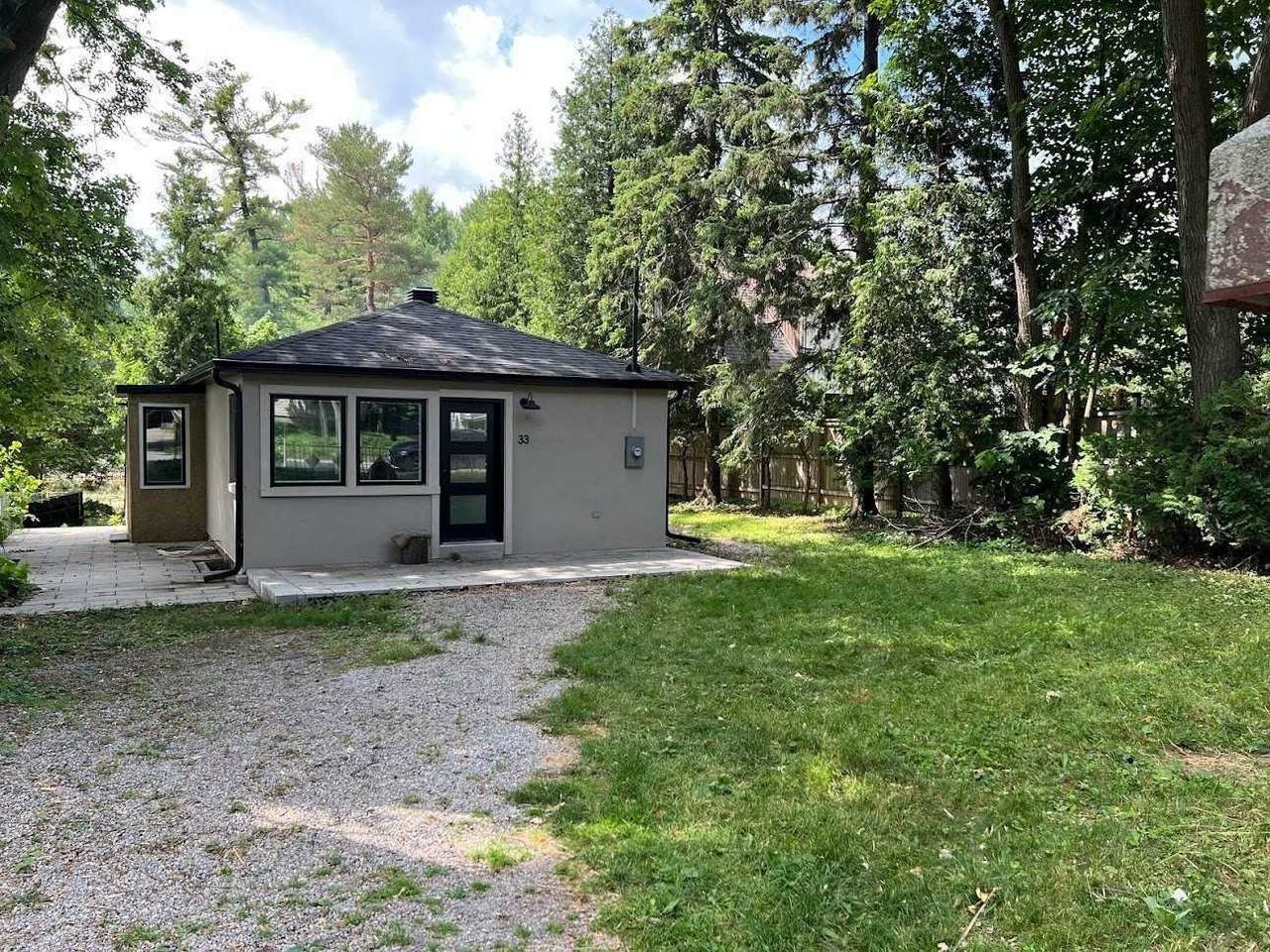 33 Connor Dr - Photo 1