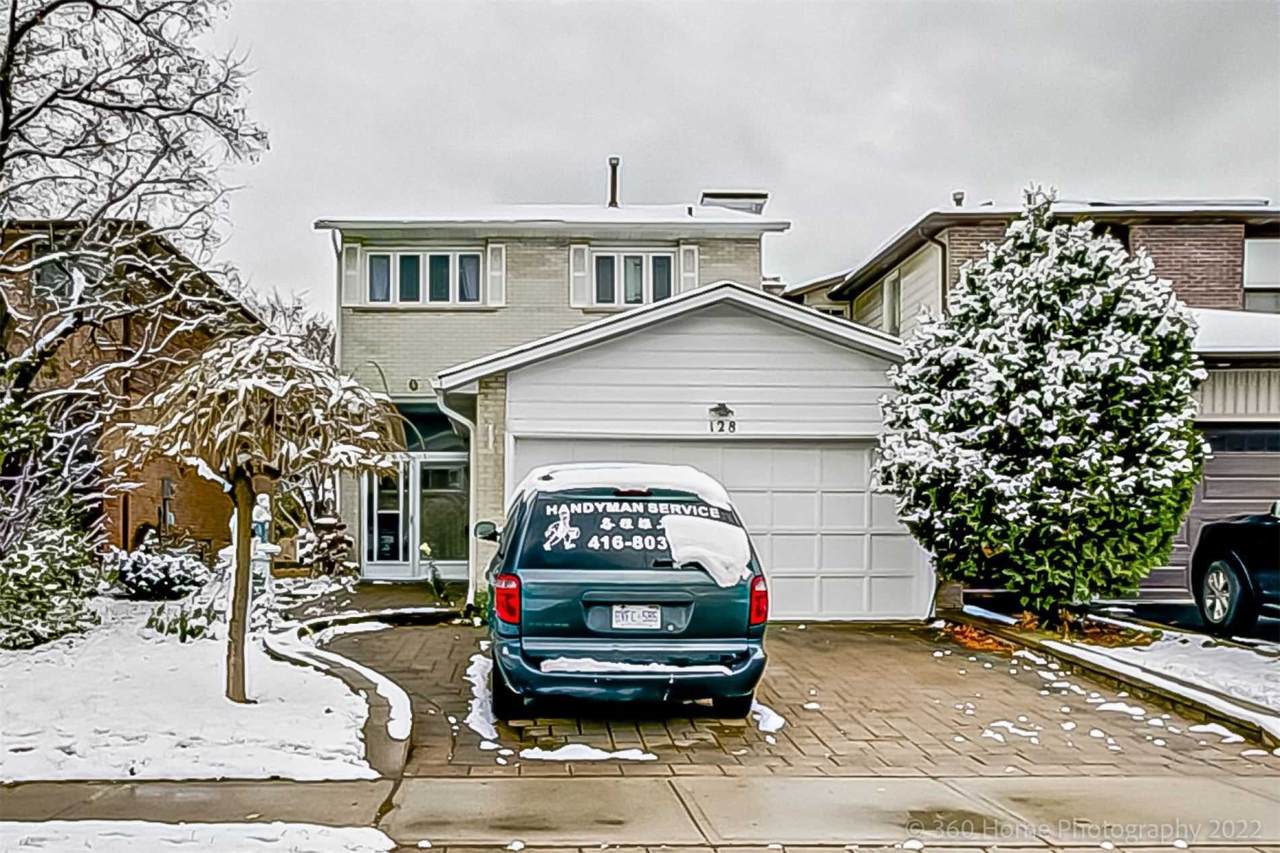 128 Holm Cres - Photo 1
