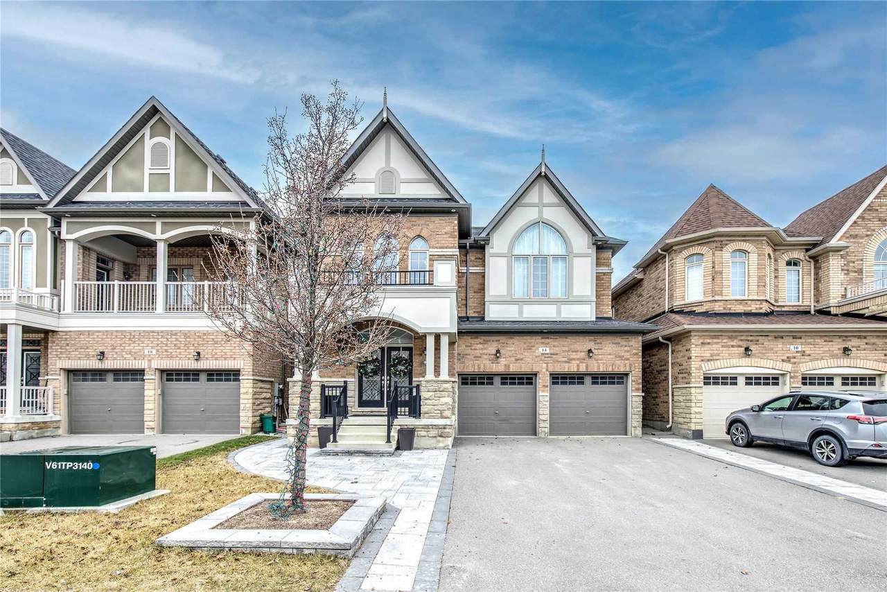 14 Beaconsfield Dr - Photo 1