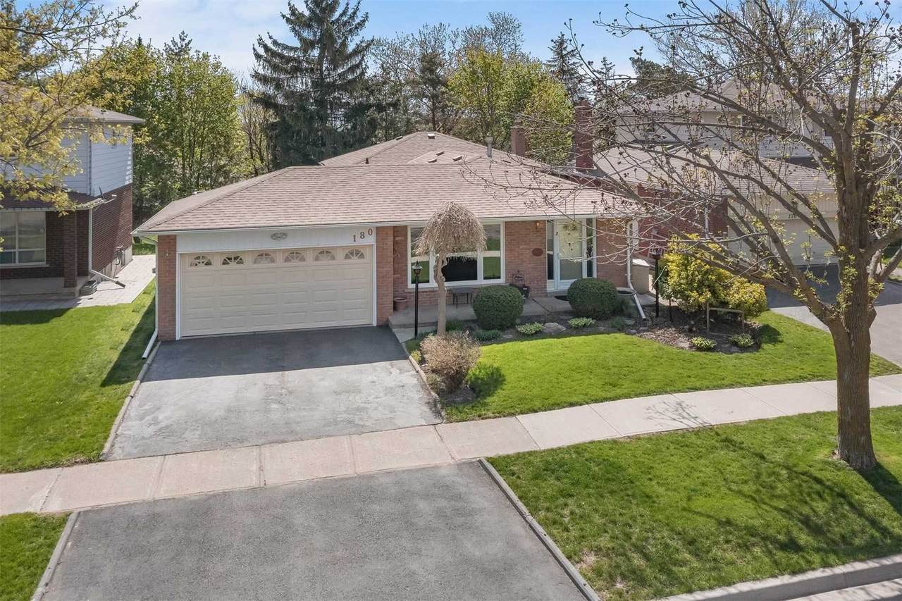 180 Mason Ave - Photo 1