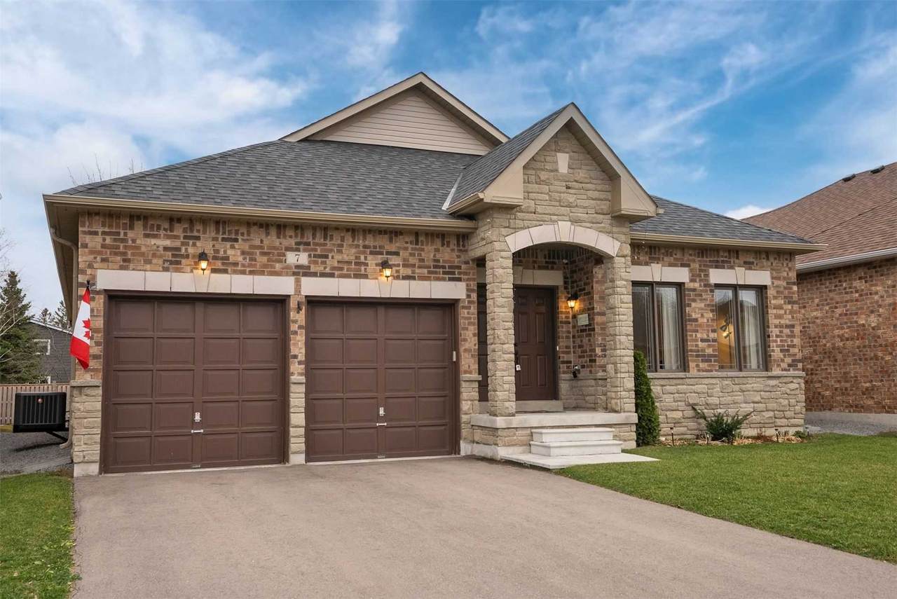 7 Pollock Ave - Photo 1